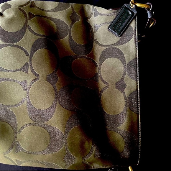 Coach Bag, Coach crossbody, Coach green bag. - Picture 16 of 16